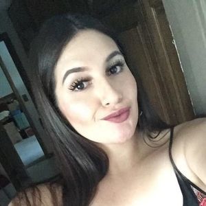 Meet your Posher, Elissa